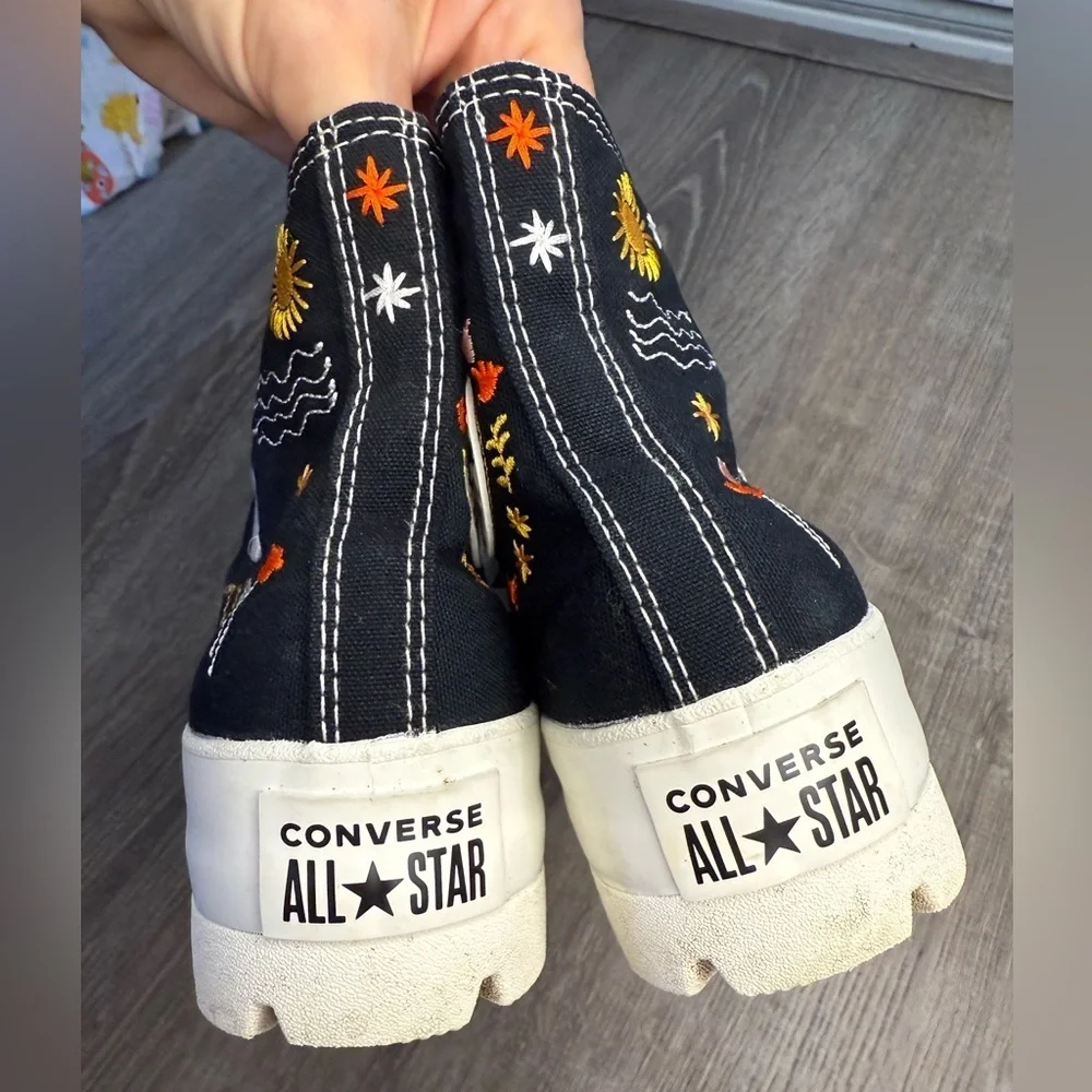 Converse 'It's Okay To Wander” Embroidered Lugged High Platform Shoes Size 7.5